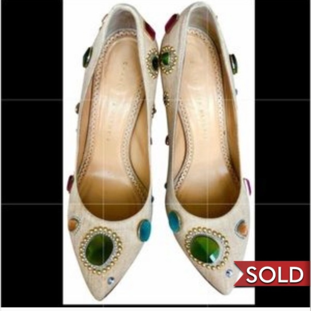 ⭐️Charlotte Olympia Pumps in box